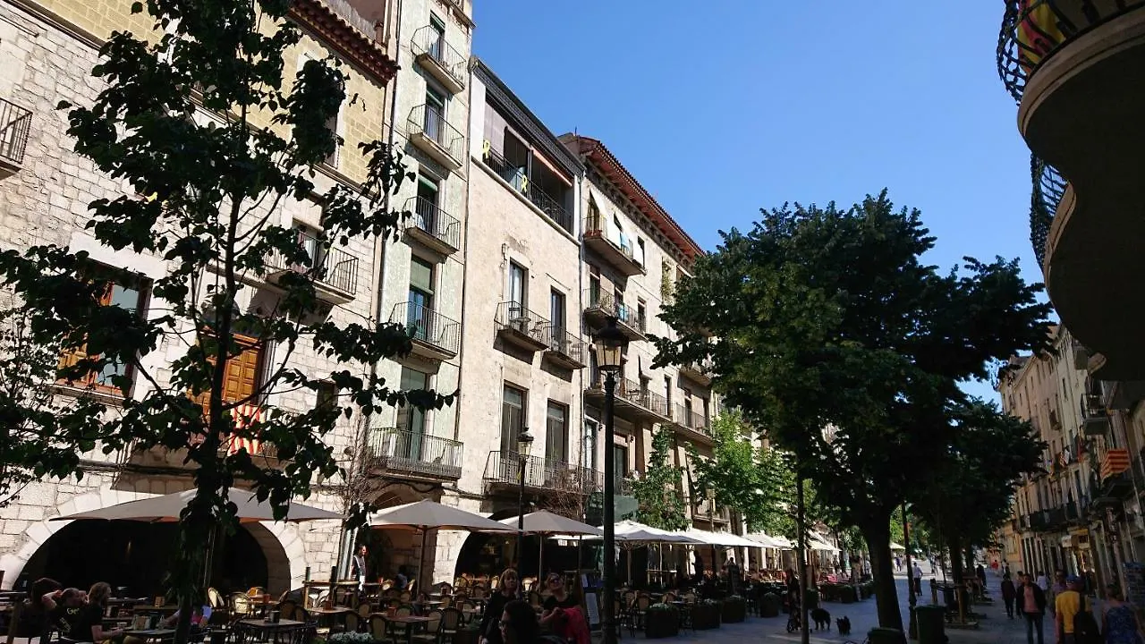 Bravissimo La Rambla Penthouse Apartment Girona