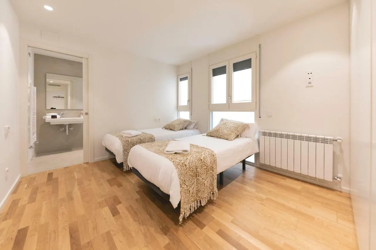Bravissimo La Rambla Penthouse Apartment Girona